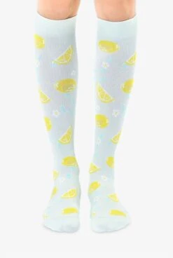 Living Royal Lemons Women's 15-20 MmHg Moderate Compression Socks