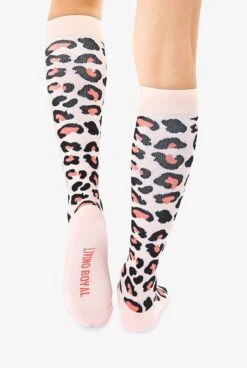Living Royal Leopard Women's 15-20 MmHg Moderate Compression Socks 6 Living Royal Leopard Women's 15-20 MmHg Moderate Compression Socks -Scrubs Wear Store LRLEOPAR 2